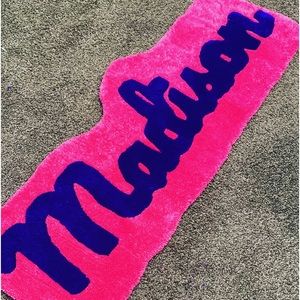 Tufted custom-made rugs